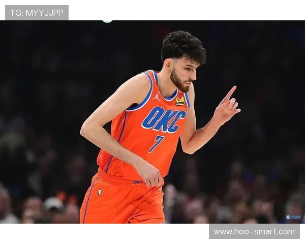 切特·霍姆格伦两分命中率提升显著拉开新秀内线对比差距